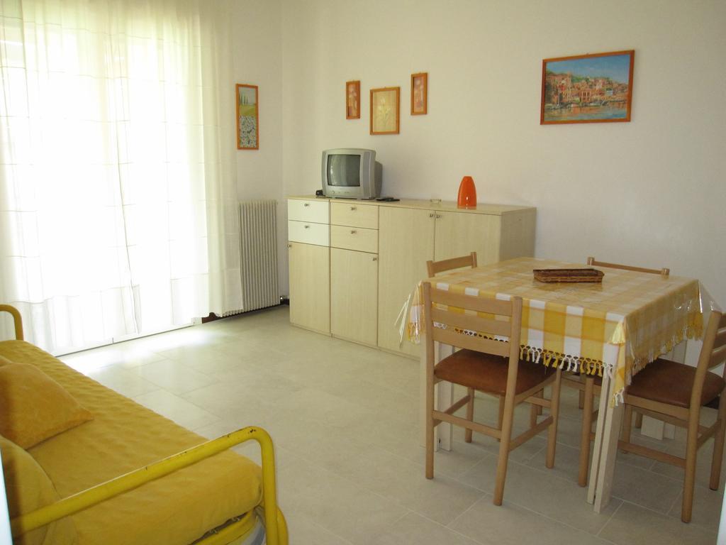 Appartamento Claudia Γκράντο Εξωτερικό φωτογραφία